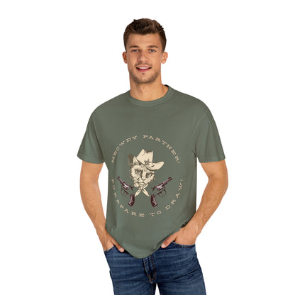 Howdy Partner! Cat Cowboy T-Shirt | Funny Western Graphic Tee