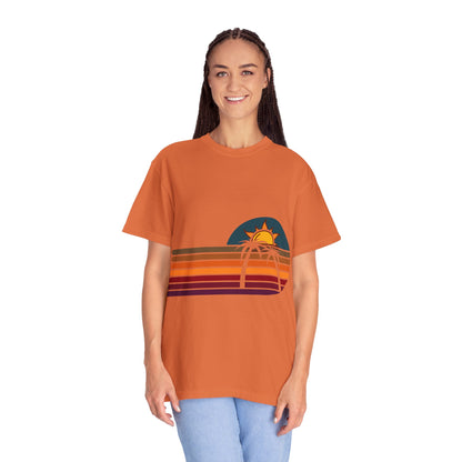 Retro Sunset Palm T-Shirt | Vintage Summer Vibes Tee