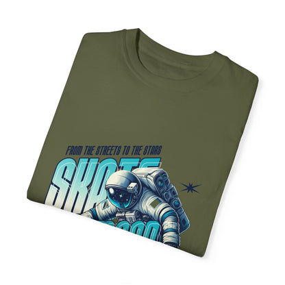 Skate the Moon T-Shirt – Astronaut Skateboarder Graphic Tee for Space & Skate Fans